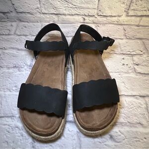 Pierre Dumas size 10 black espadrille platform sandals